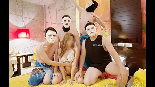 noonita สวิงกิ้งกับ 4 หนุ่มเอวดี                 Onlyfans คลิปหลุดเด็ดๆ สาวนมใหญ่เจอเวียนเทียนเย็ดหี 4-1 นัดบรรดาหนุ่มแรงดีมาล่อหีมันส์ๆ อมควยไปโดนกระแทกหีไป มือก็ไม่ว่างชักว่าวหนุ่มๆ ไปด้วยอย่างเด็ด เจอด๊อกกี้จัดหนักแล้วมาชักว่าวรูดควยกันน้ำแตกราดอก